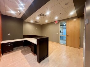 124 Walnut St E, Mankato, MN à louer Photo intérieure- Image 2 de 12