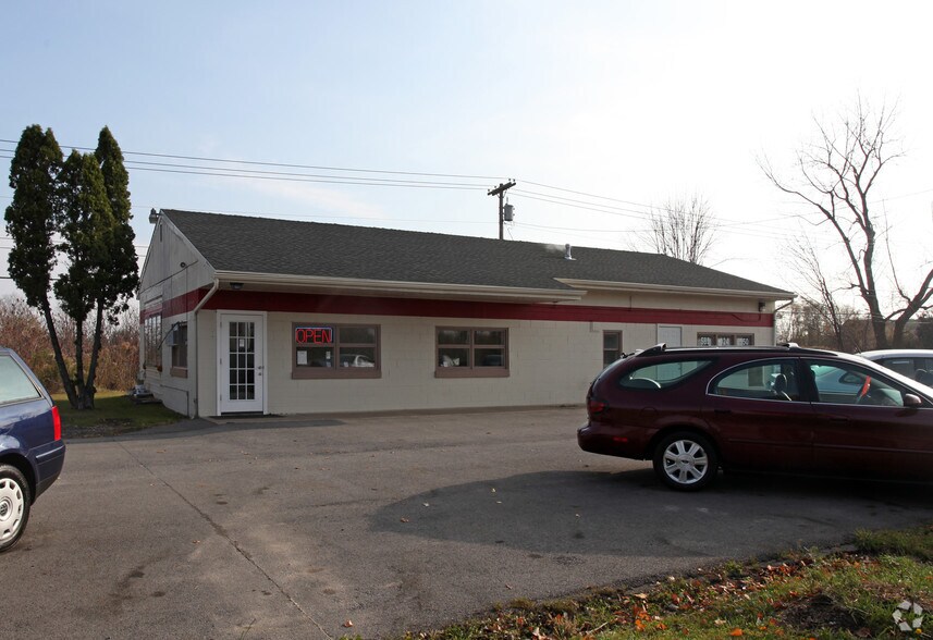 1233 Rt-332, Farmington, NY à louer - Photo du bâtiment - Image 2 de 2