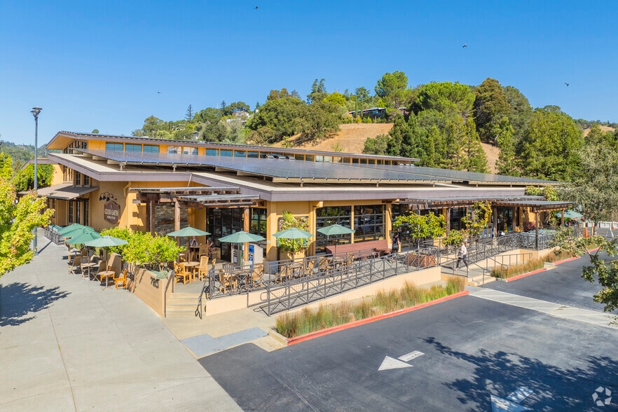 701-771 Center Blvd, Fairfax, CA for lease - Building Photo - Image 2 of 13