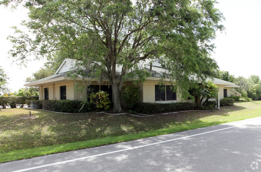 31 Sarasota Center Blvd, Sarasota, FL à louer - Photo du bâtiment - Image 3 de 33