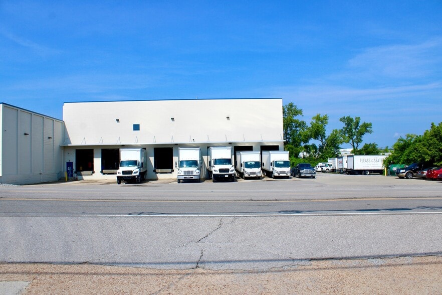 7119 Centennial Blvd, Nashville, TN for lease - Building Photo - Image 2 of 7