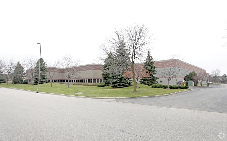 550 Bond St, Lincolnshire, IL for lease - Primary Photo - Image 1 of 5