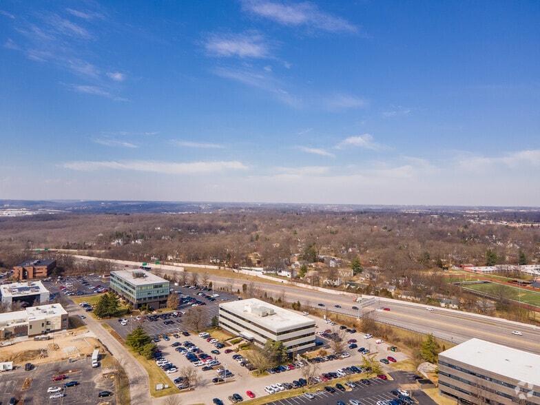 10777 Sunset Office Dr, Sunset Hills, MO for lease - Aerial - Image 3 of 15