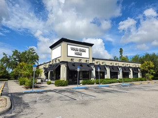 More details for 9001 Park Royal Dr, Fort Myers, FL - Retail for Sale