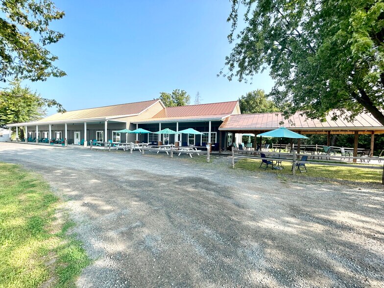 1721 US Highway 8, Saint Croix Falls, WI à vendre - Photo du bâtiment - Image 3 de 18