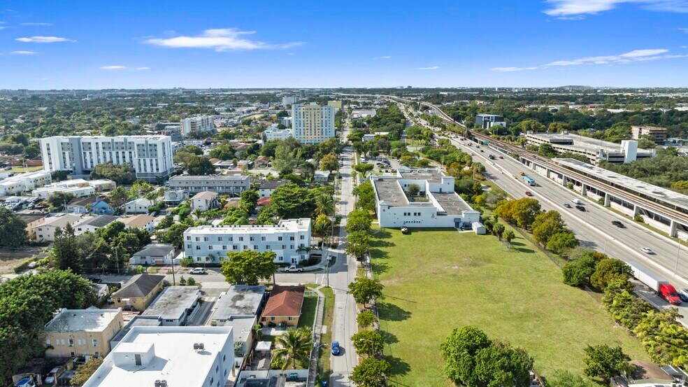 3722 NW 20th Ave, Miami, FL à vendre - Photo du bâtiment - Image 3 de 9