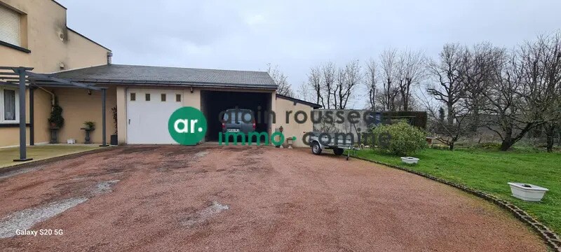 Bureau dans Beaucouzé à vendre - Photo du bâtiment - Image 3 de 3