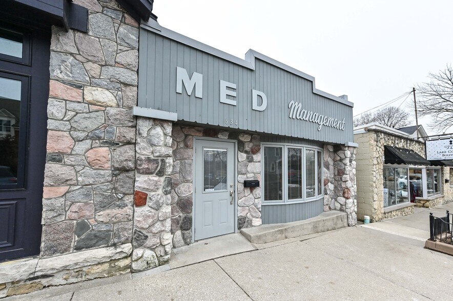 634 Milwaukee St, Delafield, WI for sale - Building Photo - Image 1 of 1