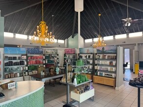 940 Clearwater Largo Rd N, Largo, FL for sale Building Photo- Image 2 of 5