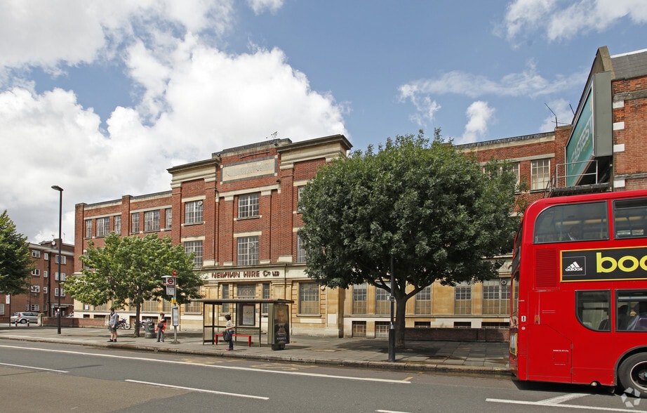 16 The Vale, London for lease - Building Photo - Image 2 of 4