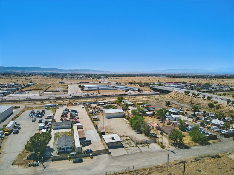 42725 2nd St E, Lancaster, CA for sale - Building Photo - Image 1 of 35