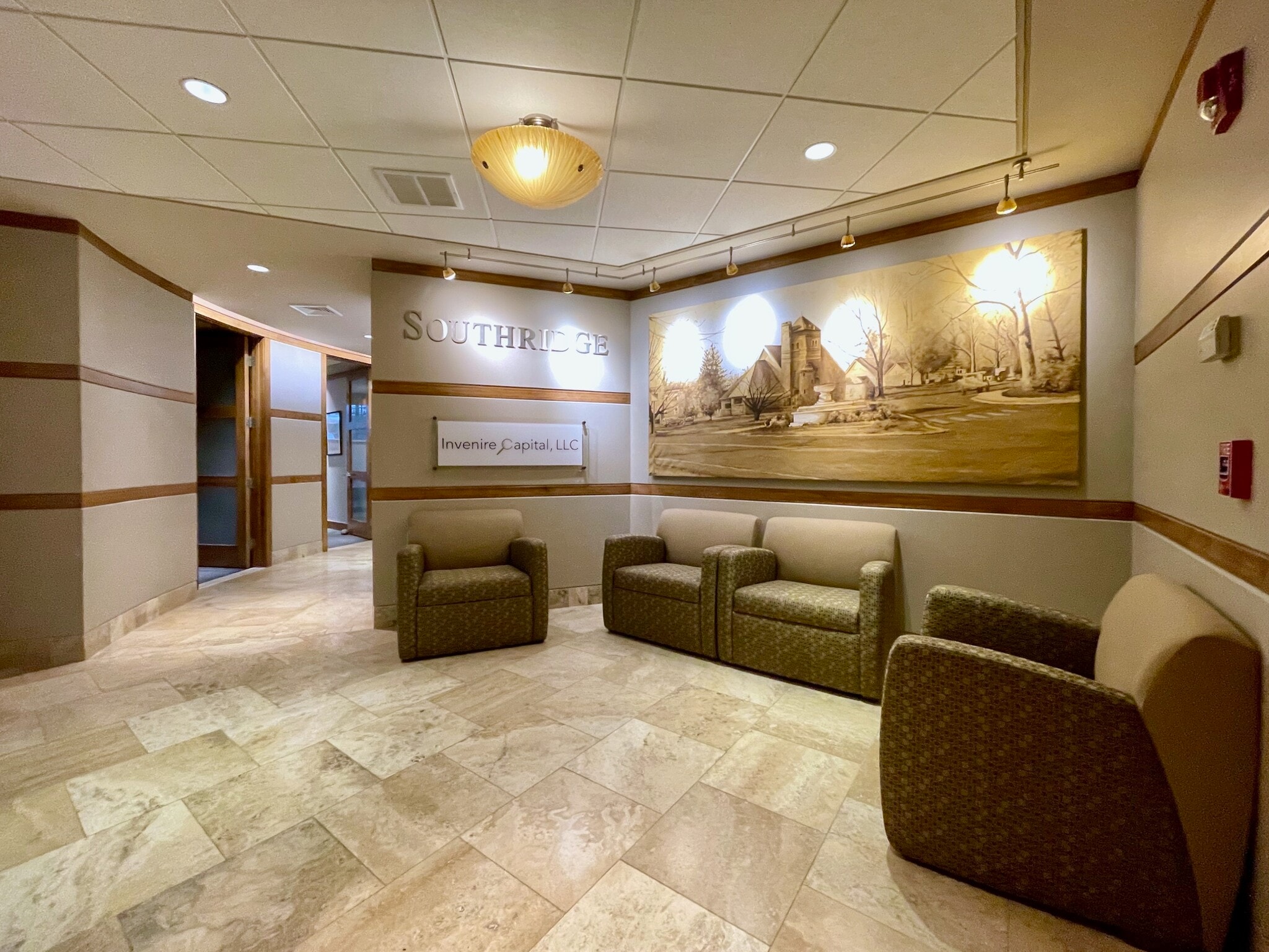 90 Grove St, Ridgefield, CT for lease Interior Photo- Image 1 of 4