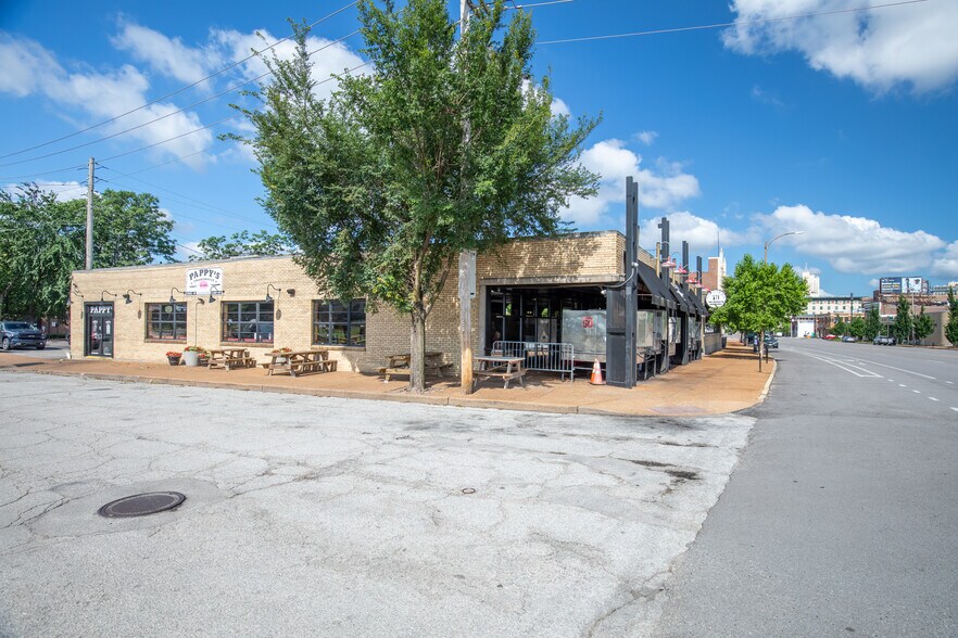 3140 Olive St, Saint Louis, MO à louer - Photo du bâtiment - Image 2 de 9