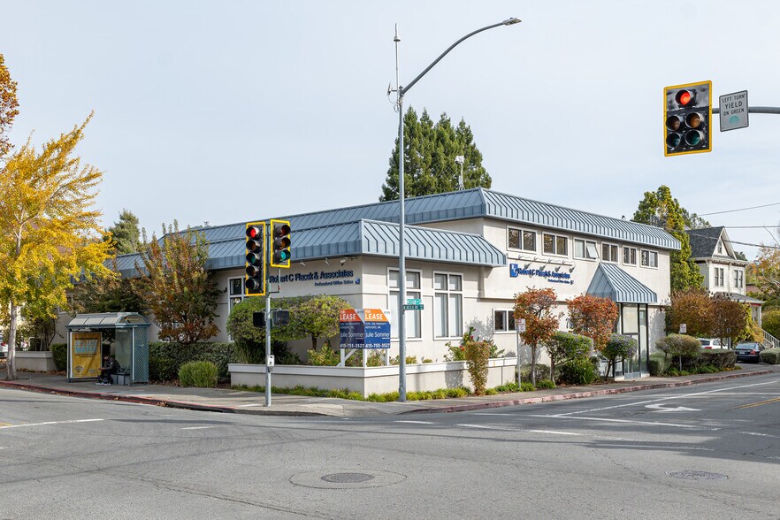790 Mission Ave, San Rafael, CA à vendre - Photo du bâtiment - Image 1 de 15