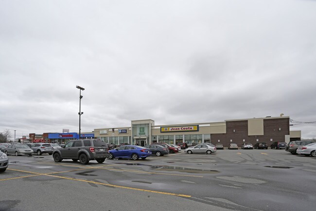 More details for 2600 Rue Victoria, Montréal, QC - Retail for Lease