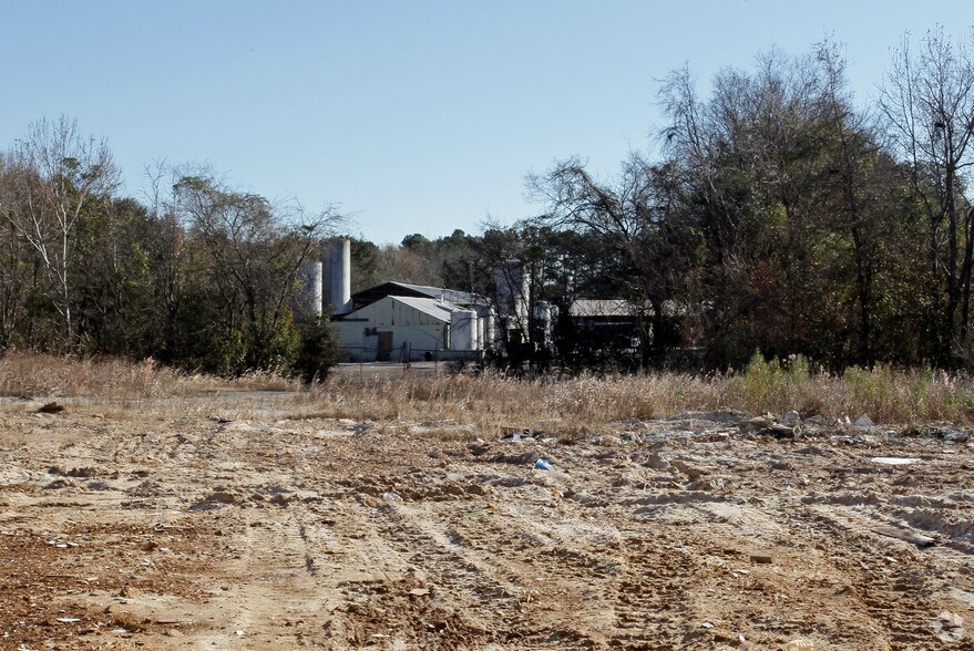 501 Stiles Ave, Savannah, GA for sale - Building Photo - Image 2 of 2