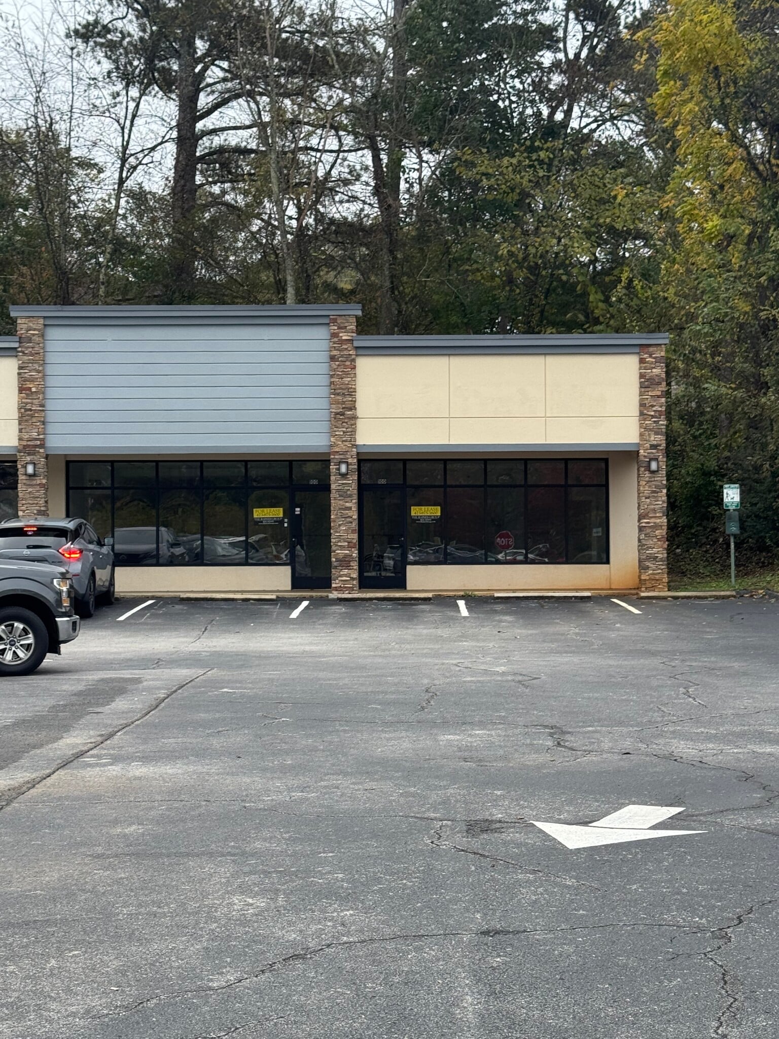 8000 E Brainerd Rd, Chattanooga, TN for lease Primary Photo- Image 1 of 9