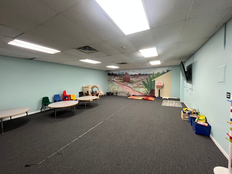 770 7th St E, Saint Paul, MN à vendre - Photo du bâtiment - Image 2 de 9