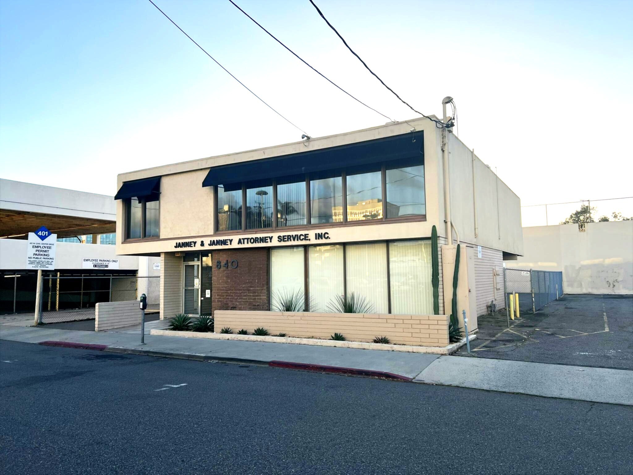 840 N Birch St, Santa Ana, CA à vendre Photo du bâtiment- Image 1 de 13