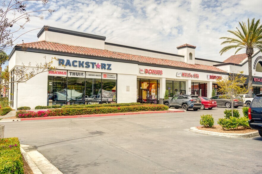 1950-1980 Oceanside Blvd, Oceanside, CA à louer - Photo du bâtiment - Image 3 de 6