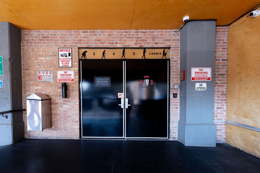 345 N Loomis St, Chicago, IL for lease - Building Photo - Image 3 of 5