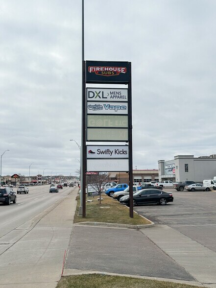 3500-3510 W 41st St, Sioux Falls, SD à louer - Photo du bâtiment - Image 3 de 3