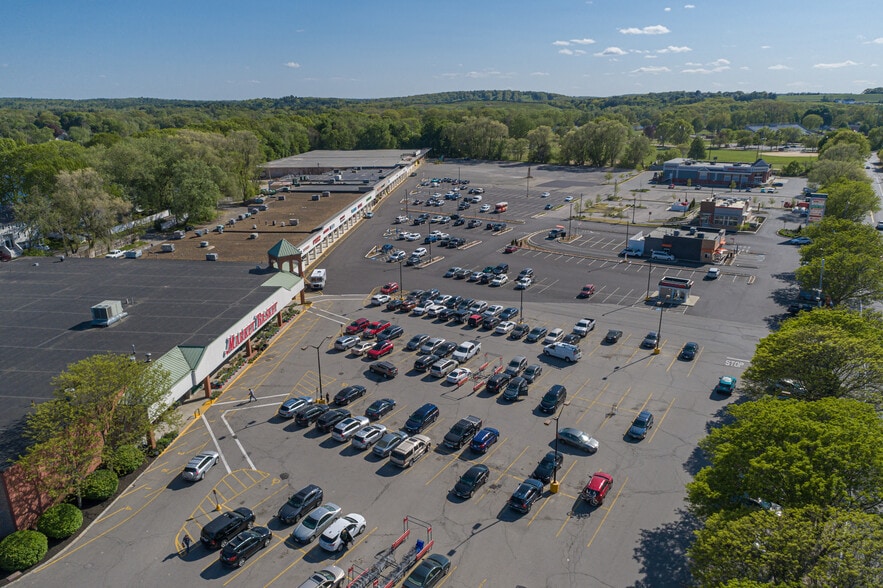 223 Lincoln Ave, Haverhill, MA for lease - Building Photo - Image 3 of 10