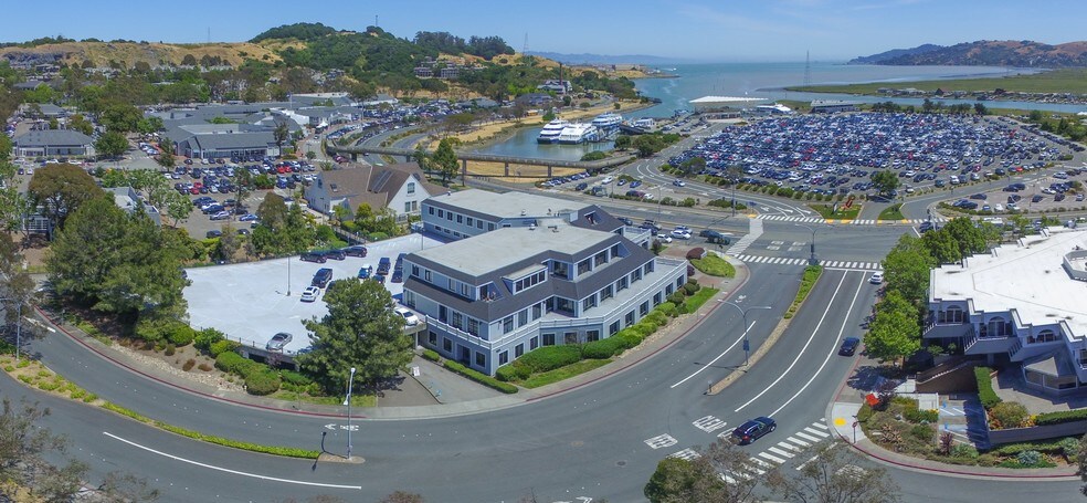 101 Larkspur Landing Cir, Larkspur, CA à louer - Aérien - Image 3 de 6