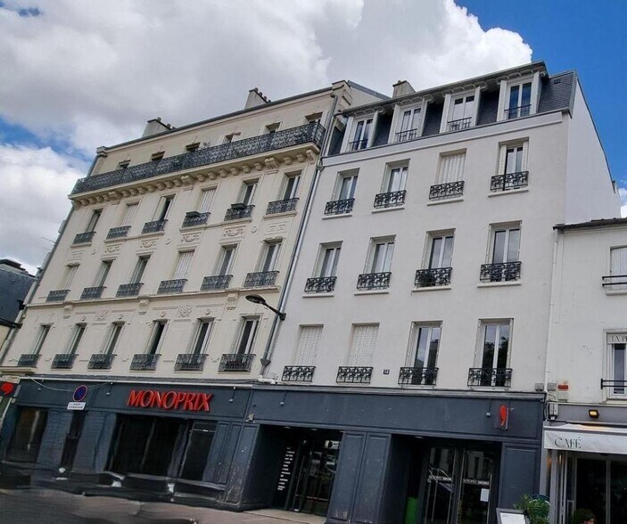Retail in Vincennes for sale - Building Photo - Image 1 of 17