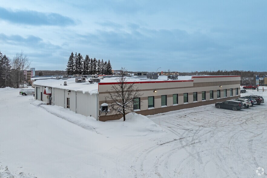 2520-2524 Maple Grove Rd, Duluth, MN à louer - Photo du bâtiment - Image 2 de 7