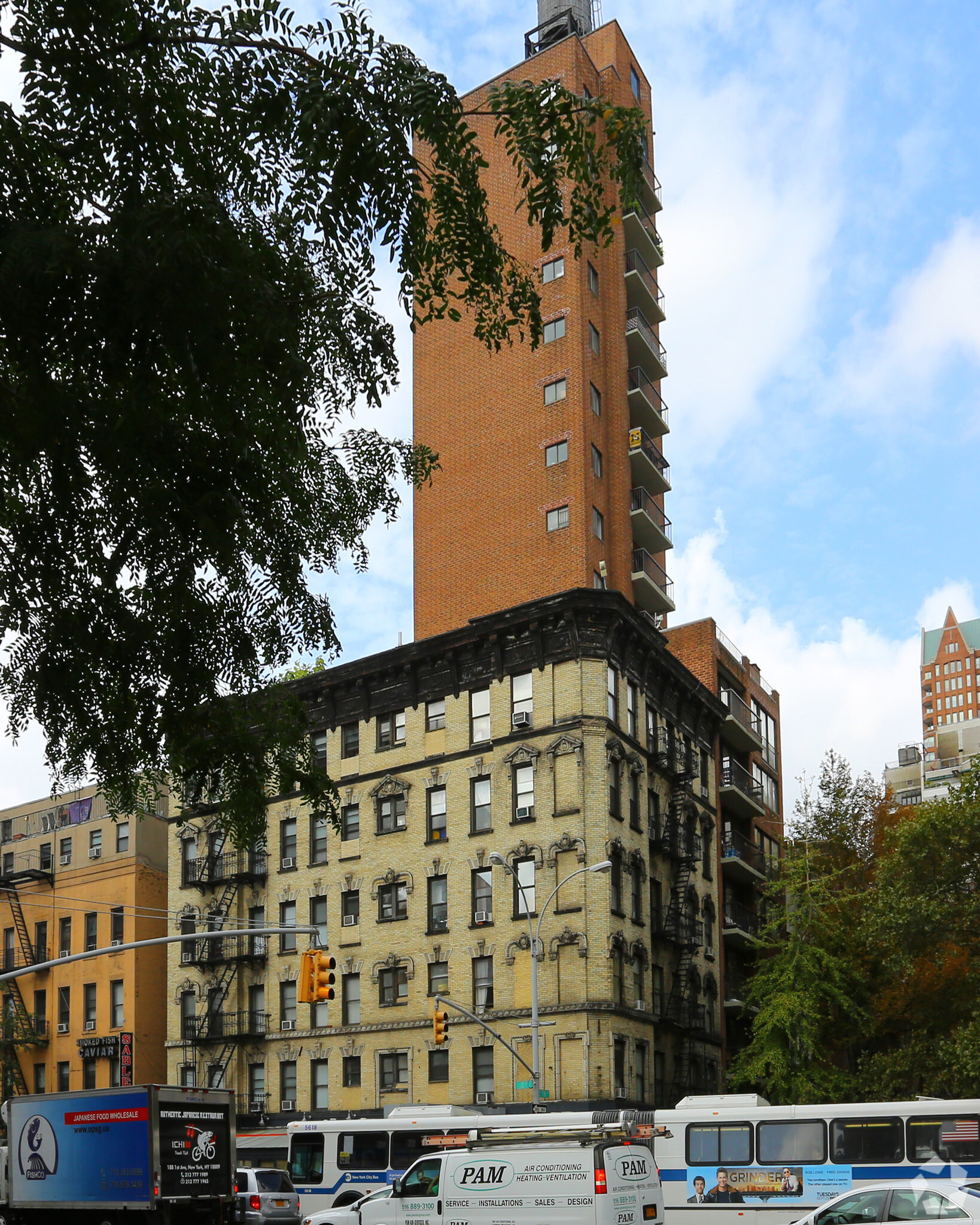 266 E 78th St, New York, NY for sale Primary Photo- Image 1 of 1