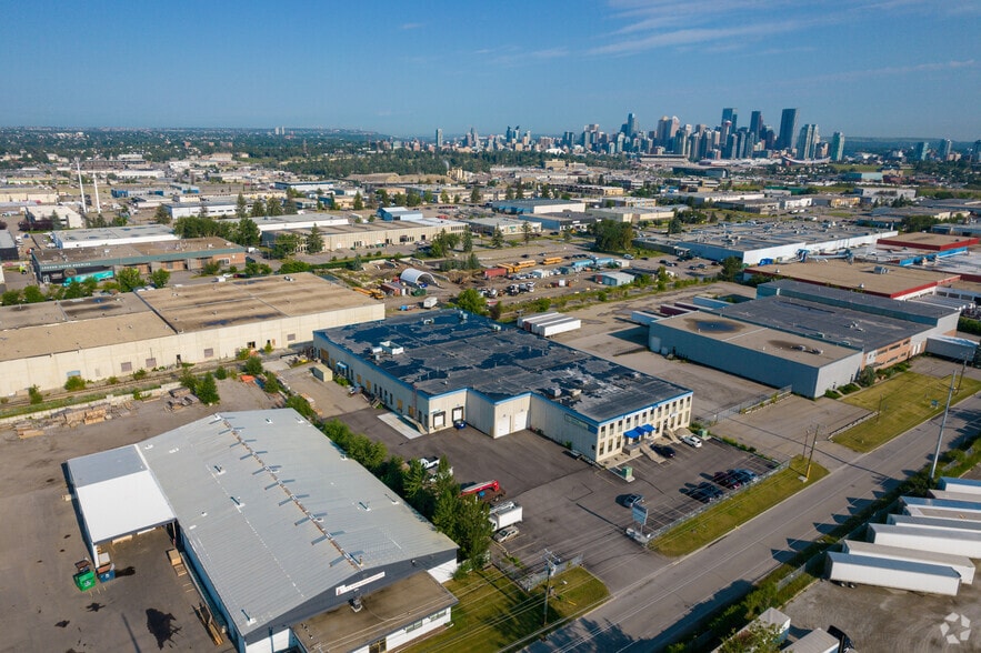 4029 SE 11 St, Calgary, AB for lease - Aerial - Image 3 of 5