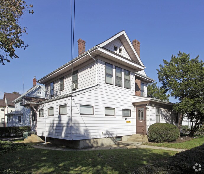 118 Jerusalem Ave, Hicksville, NY for sale - Building Photo - Image 2 of 2