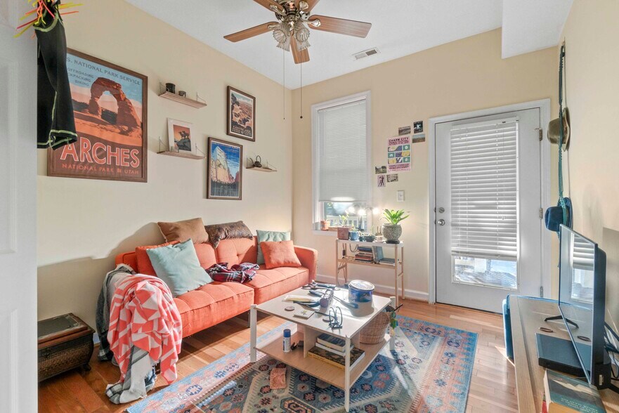 5011 Roland Ave, Baltimore, MD à vendre - Photo du bâtiment - Image 3 de 53