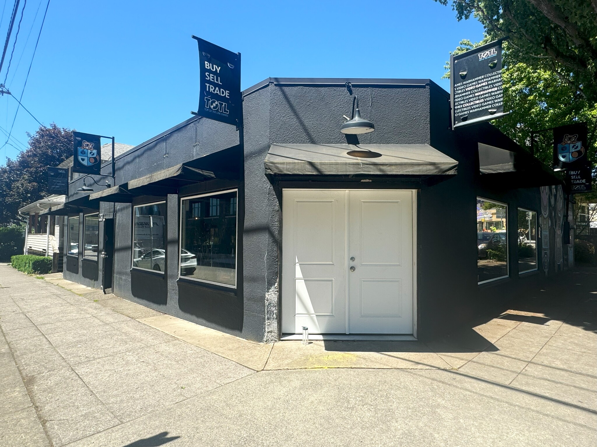 1033-1037 SE Ash St, Portland, OR for lease Building Photo- Image 1 of 11