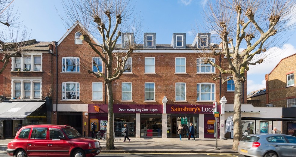 132 Wandsworth Bridge Rd, London for sale - Building Photo - Image 1 of 1