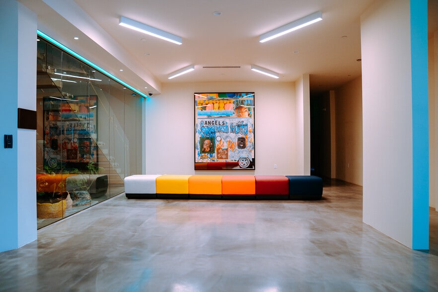 8729 Aviation Blvd, Inglewood, CA for sale - Interior Photo - Image 1 of 10