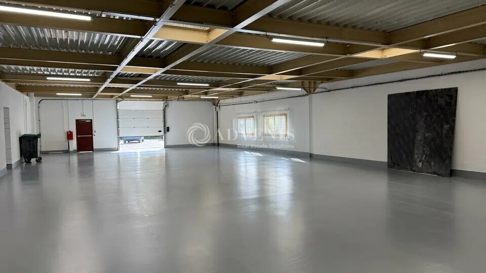 Flex in Croissy-Beaubourg for lease Interior Photo- Image 1 of 8