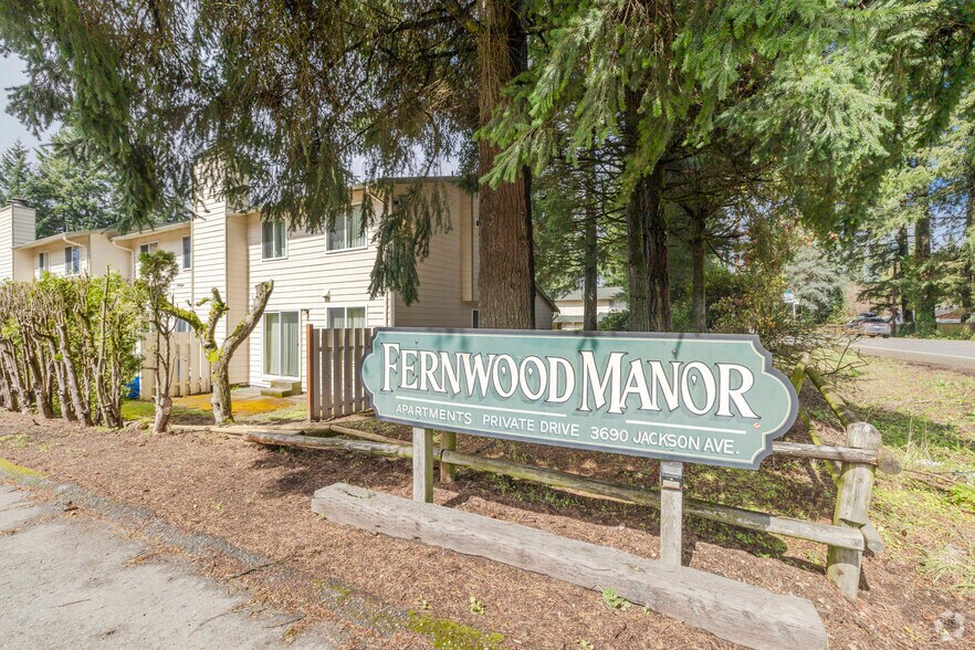 3690 Jackson Ave SE, Port Orchard, WA à vendre - Photo principale - Image 1 de 5