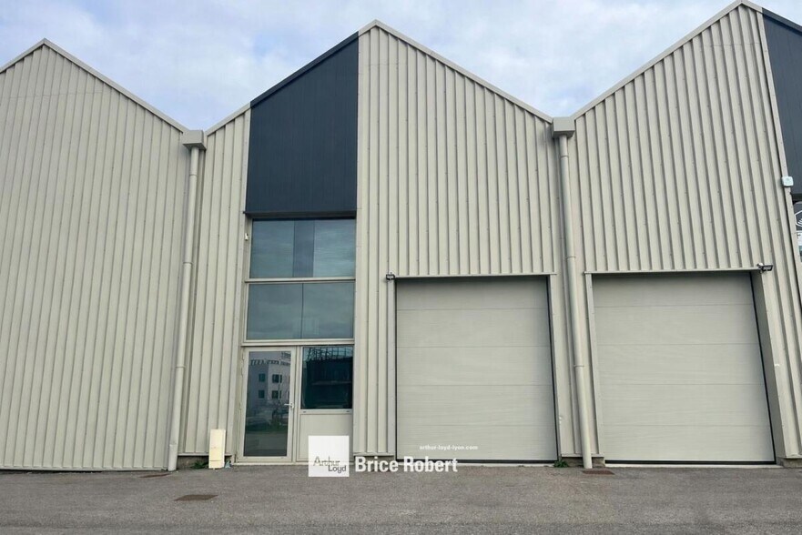 4 Rue Marcel Dassault, Genas for lease - Building Photo - Image 2 of 2