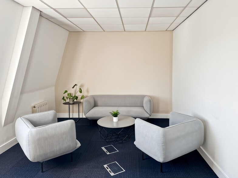 1 Berry St, Aberdeen for lease - Interior Photo - Image 3 of 10