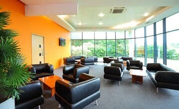 Bristol Rd, Bridgwater for lease Interior Photo- Image 2 of 5