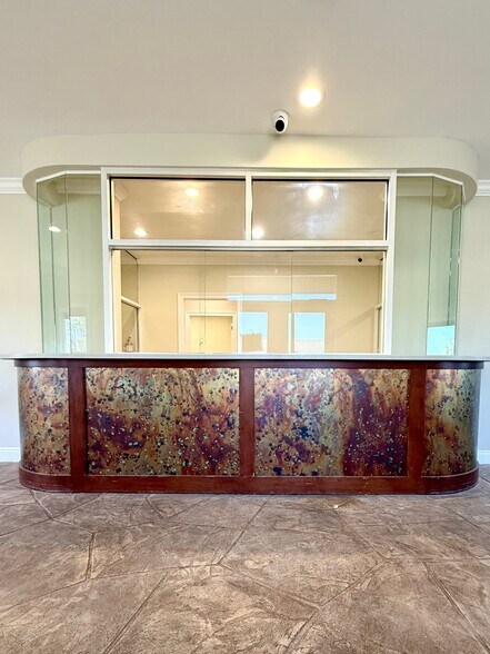 2624 Jenks Ave, Panama City, FL à louer - Photo du bâtiment - Image 2 de 12