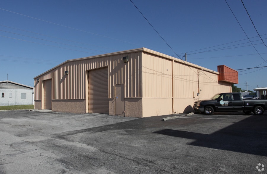 2100 17th St, Sarasota, FL for sale - Building Photo - Image 2 of 2