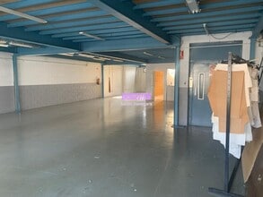 Retail in Badalona, Barcelona for lease Interior Photo- Image 2 of 25