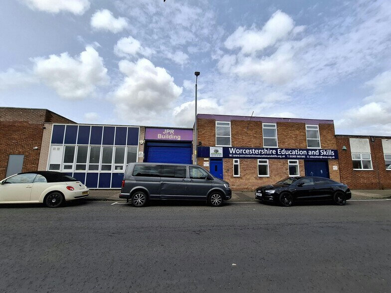 9-11 Carden St, Worcester à vendre - Photo du bâtiment - Image 1 de 8