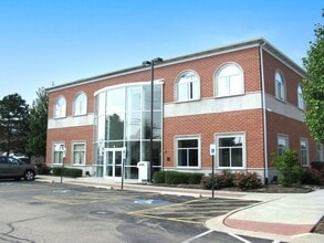 9 Crystal Lake Rd, Lake In The Hills, IL for lease Interior Photo- Image 2 of 17