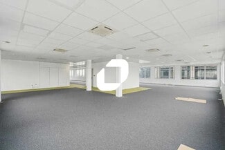 More details for 23 Allée Des Impressionnistes, Villepinte - Office for Sale