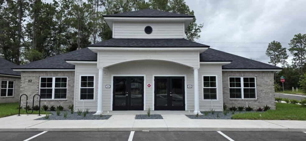 100 Roberts Village Ct, Fruit Cove, FL à louer - Photo du bâtiment - Image 1 de 1