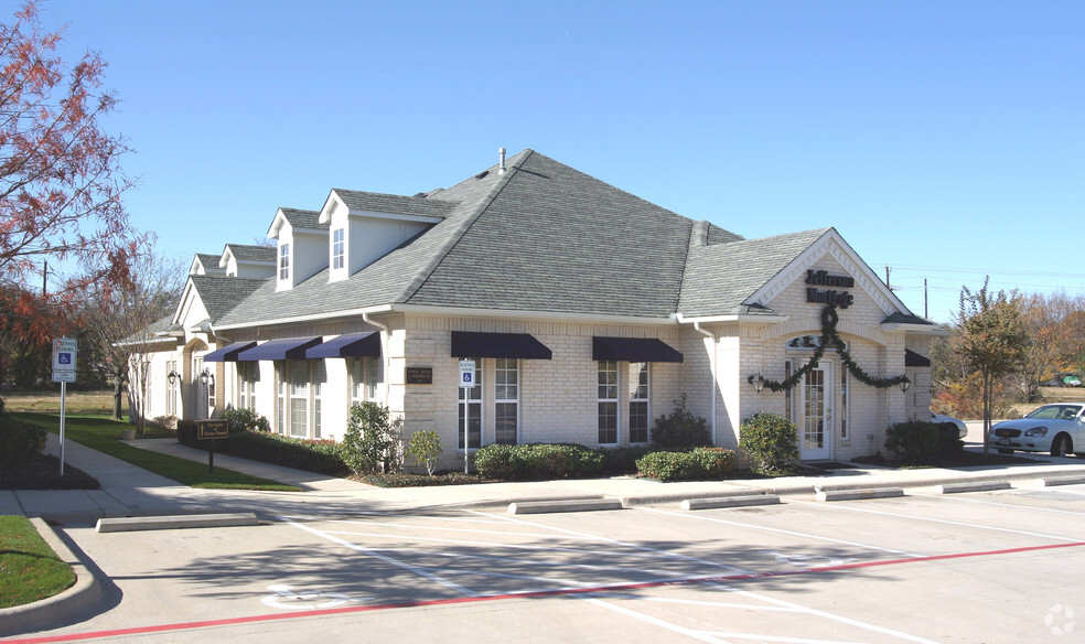 3131 Cross Timbers Rd, Flower Mound, TX à louer - Photo du bâtiment - Image 1 de 3